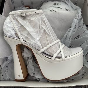 Windsor Smith Heartbreak White Leather Heel